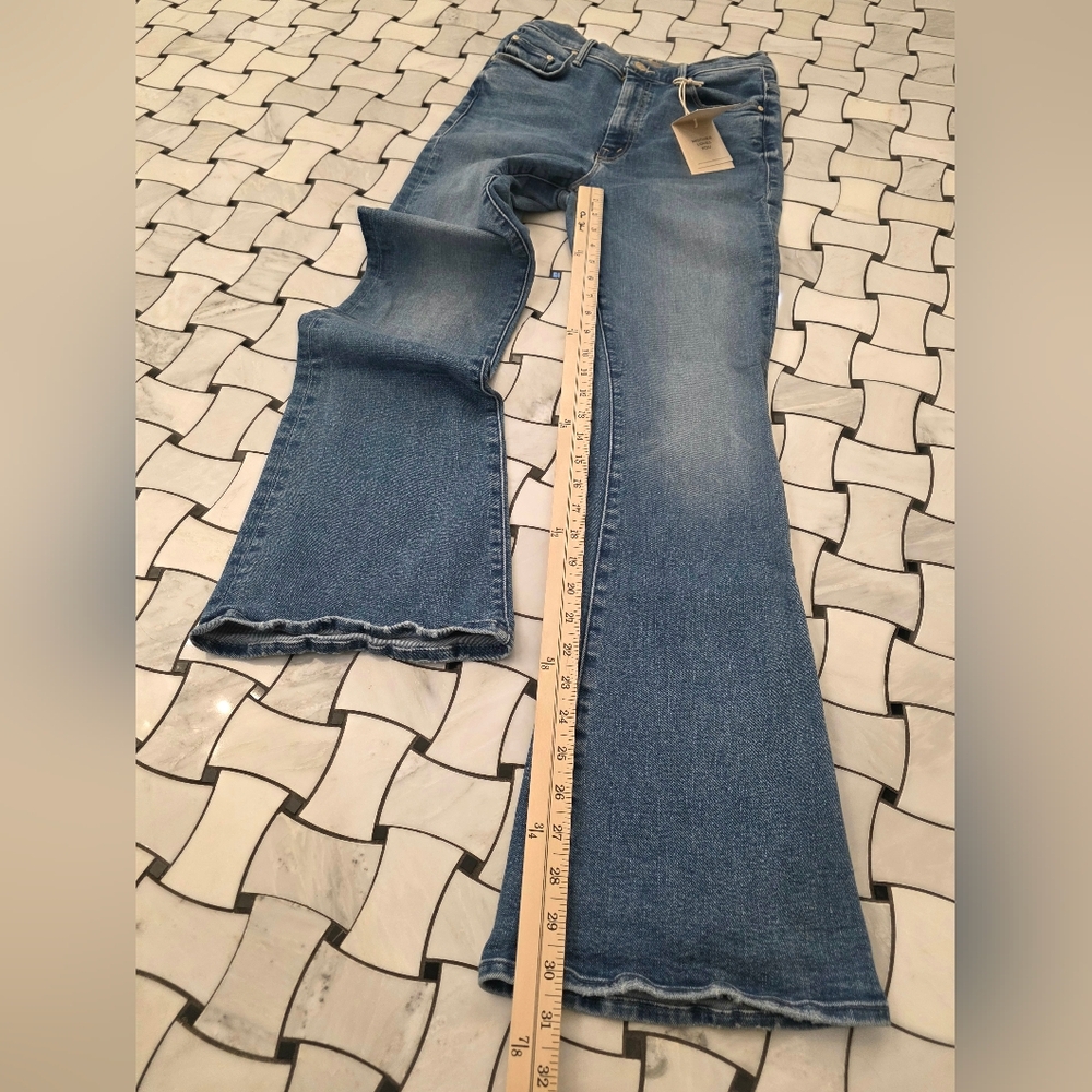 MOTHER High Waisted Weekender Skimp Flare Jeans Size 28 - Picture 14 of 14